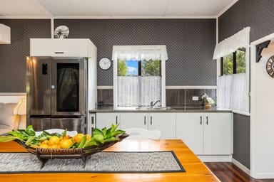 Property 4 Slater Street, Oakhurst QLD 4650 IMAGE 0