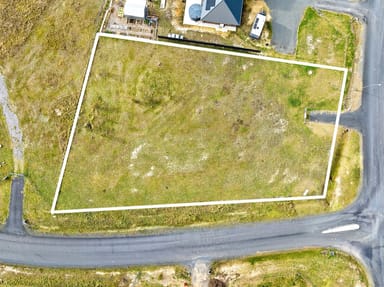 Property 17 Leicester Road, Marulan NSW 2579 IMAGE 0