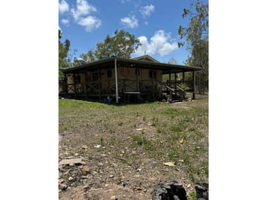 Property 36 CARLISLE CRESCENT, Bloomsbury QLD 4799 IMAGE 0