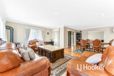 Property 8 Rachael Court, Pakenham VIC 3810 IMAGE 0