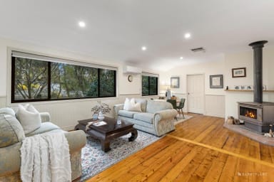 Property 20 Fairdell Crescent, Hurstbridge VIC 3099 IMAGE 0