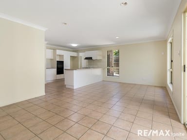 Property 7 Deborah Place, Westlake QLD 4074 IMAGE 0