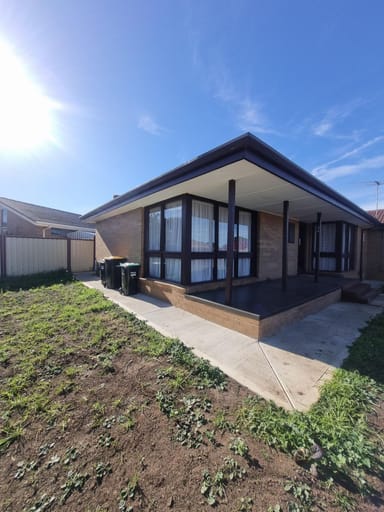 Property 14 Balmoral Place, Melton West VIC 3337 IMAGE 0