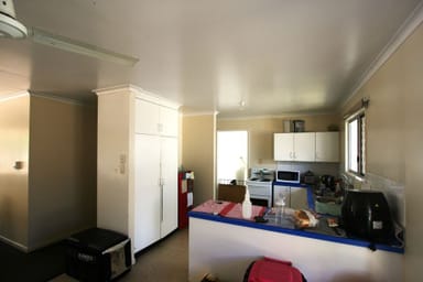 Property 7 Beach Rd, SARINA QLD 4737 IMAGE 0