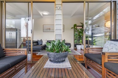 Property 33 Cluden Street, Holland Park West QLD 4121 IMAGE 0