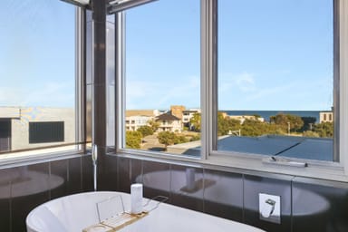 Property 12 Lucretia Circle, NORTH COOGEE WA 6163 IMAGE 0