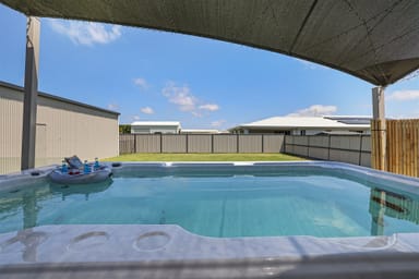 Property 18 Avalon Street, BURNETT HEADS QLD 4670 IMAGE 0