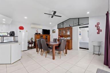 Property 33 Wilson Road, ARMSTRONG BEACH QLD 4737 IMAGE 0