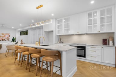 Property 10 Earl Street, Greenslopes QLD 4120 IMAGE 0