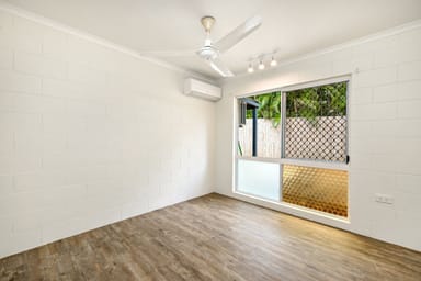 Property 18 Moonah Street, HOLLOWAYS BEACH QLD 4878 IMAGE 0