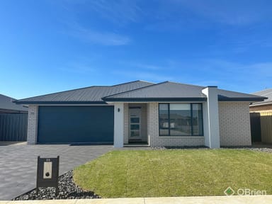 Property 33 Grassbird Street, Bairnsdale VIC 3875 IMAGE 0