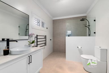 Property 29 High Road, WANNEROO WA 6065 IMAGE 0