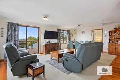 Property 1 Shoobridge Street, CRAYFISH CREEK TAS 7321 IMAGE 0