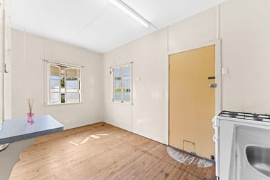 Property 222 Agnew Street, SEVEN HILLS QLD 4170 IMAGE 0