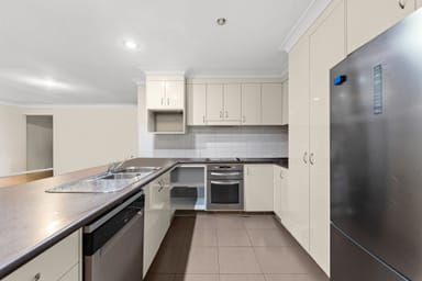 Property 3 Savannah Place, FOREST LAKE QLD 4078 IMAGE 0