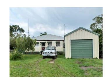 Property 2 Oak Street, GOONDI BEND QLD 4860 IMAGE 0