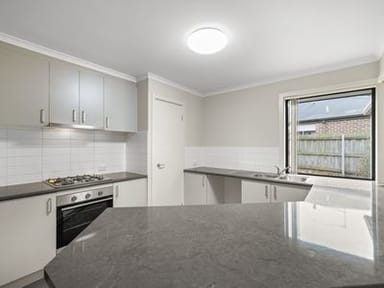 Property 5 Glebe Drive, Sale VIC 3850 IMAGE 0