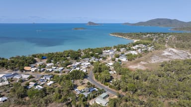 Property 2 Dingo Beach Road, DINGO BEACH QLD 4800 IMAGE 0