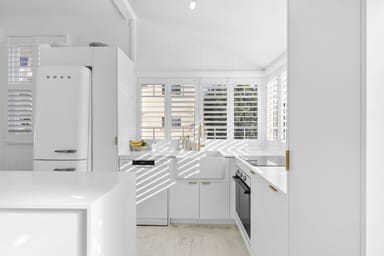 Property 20 Miles Street, COOLANGATTA QLD 4225 IMAGE 0