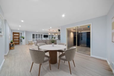 Property 7 Hampshire Close, HERITAGE PARK QLD 4118 IMAGE 0