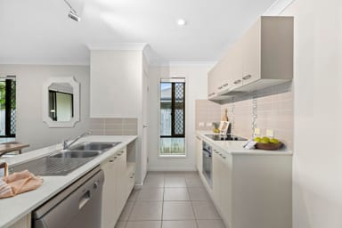 Property 7 Pine Place, Upper Kedron QLD 4055 IMAGE 0