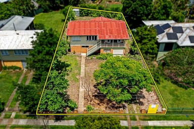 Property 174 Sterculia Avenue, HOLLAND PARK WEST QLD 4121 IMAGE 0