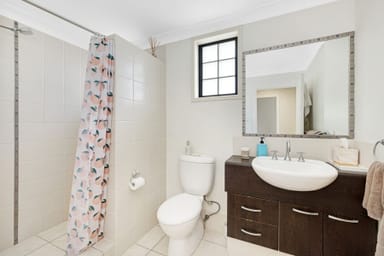 Property 2/304 Stanley Street, NORTH WARD QLD 4810 IMAGE 0