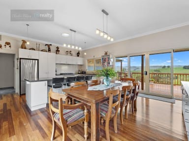 Property 585 Yarragon-Leongatha Road, Wooreen VIC 3953 IMAGE 0