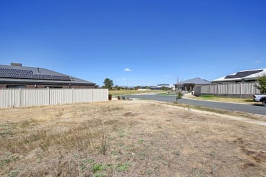 Property 2 Dover Court, WEST WODONGA VIC 3690 IMAGE 0