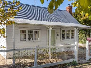 Property 28 Dundas Street, Lancefield VIC 3435 IMAGE 0