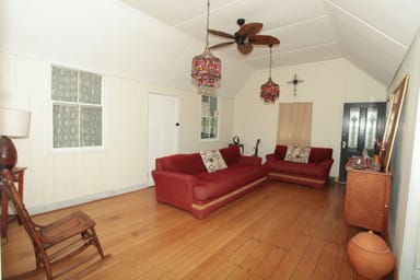 Property 20 Edward Street, Esk QLD 4312 IMAGE 0