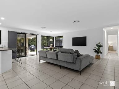 Property 8 Pinehurst Court, Albany Creek QLD 4035 IMAGE 0