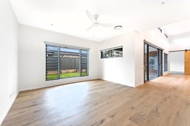 Property BARELLAN POINT QLD 4306 IMAGE 0