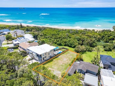 Property 15 Sapphire Crescent, SAPPHIRE BEACH NSW 2450 IMAGE 0