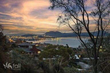 Property 18 Gardenia Grove, Sandy Bay TAS 7005 IMAGE 0