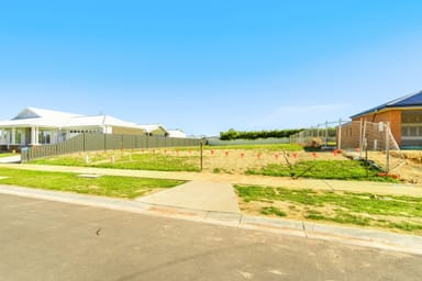 Property 4 French Close, Maffra VIC 3860 IMAGE 0