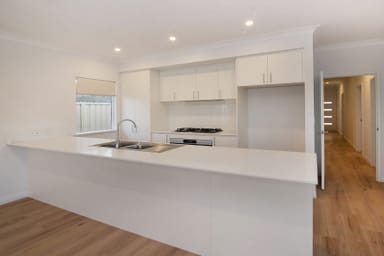 Property 4 Torrey Loop, DUNSBOROUGH WA 6281 IMAGE 0