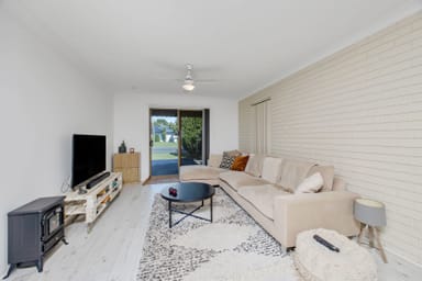 Property 7/160 Barrier Reef Drive, MERMAID WATERS QLD 4218 IMAGE 0