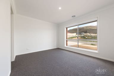 Property 13 GILCHRIST STREET, BARANDUDA VIC 3691 IMAGE 0