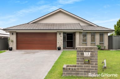 Property 15 Dove Close, SOUTH NOWRA NSW 2541 IMAGE 0