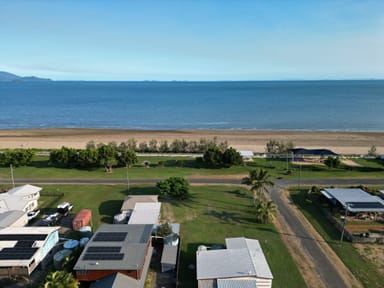 Property 17 Penhallurick Esplanade, CONWAY BEACH QLD 4800 IMAGE 0