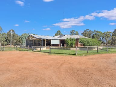 Property 33 Wealand Road, WAROONA WA 6215 IMAGE 0