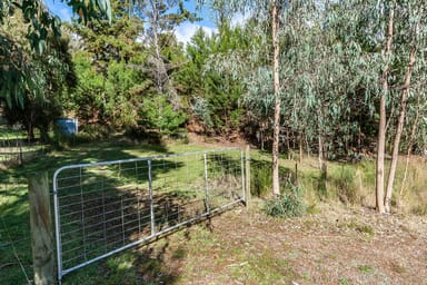 Property 158 Taylor Bay Right Arm Road, TAYLOR BAY VIC 3713 IMAGE 0