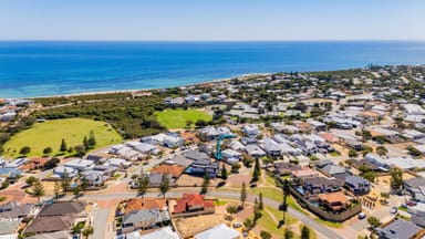 Property 20 Seaview Place, Wannanup WA 6210 IMAGE 0