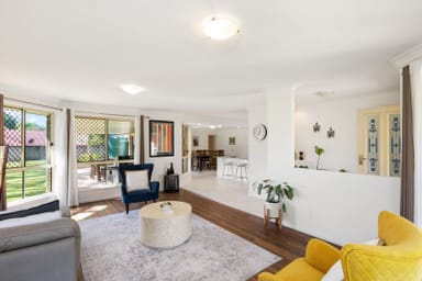 Property 10 De Vito Place, Mcdowall QLD 4053 IMAGE 0