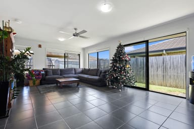 Property 5 Beaumont Drive, PIMPAMA QLD 4209 IMAGE 0