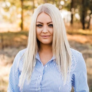Property Agent Elle Crisp