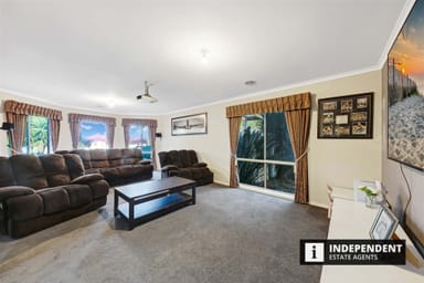 Property 2 Rupertswood Drive, BROOKFIELD VIC 3338 IMAGE 0