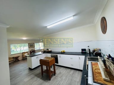 Property 24 Baker Street, RICHMOND HILL QLD 4820 IMAGE 0