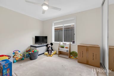 Property 19 Sandalwood Road, DAVOREN PARK SA 5113 IMAGE 0